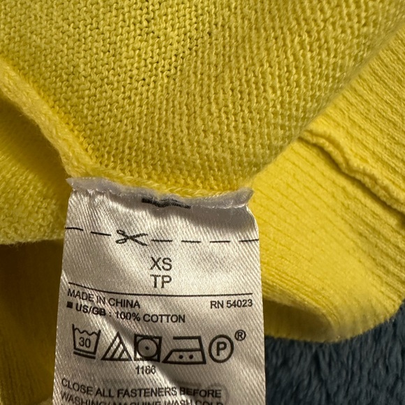 GAP Yellow Cardigan Sweater - Picture 3 of 3